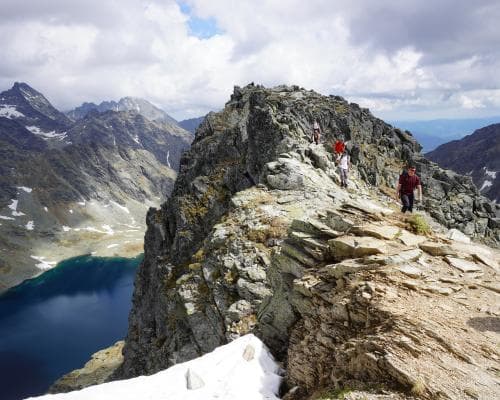 The $7,765 Summit: Why the Ultra-Wealthy Are Chasing Communal Peaks in Slovakia’s High Tatras