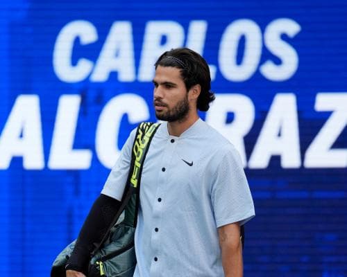 The Art of the Comeback: Courtside with Alcaraz, Kostyuk, and the US Open’s Golden Hour