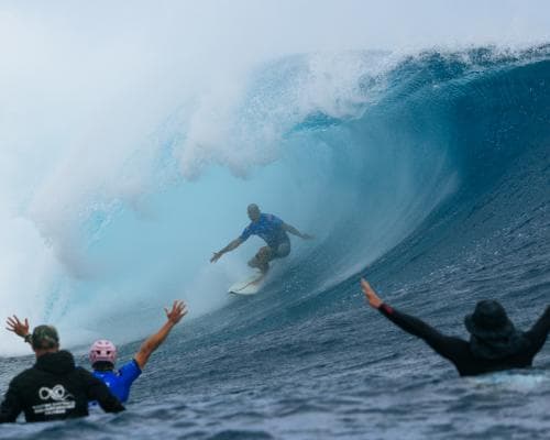 The Eternal Surfer: Kelly Slater, at 54, Rewrites Time at Teahupo’o