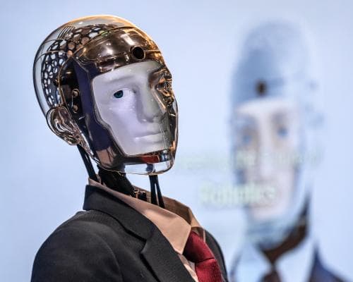 The New Uncanny: When AI Makes Us Strangers to Ourselves