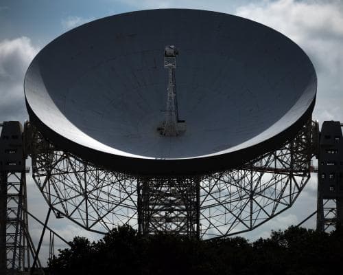 The Last Horizon: The Lovell Telescope and the Price of Wonder