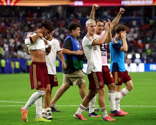The Quiet Mastery of Spain’s World Cup Machine — and the Watch That Ticks With It