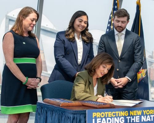 The Great Data Center Pause: Why New York’s Ultra-Wealthy Are Watching Albany’s AI Moratorium